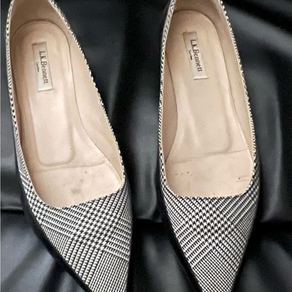 LK Bennett Leather Flats, Size 9/40 - Picture 2 of 4
